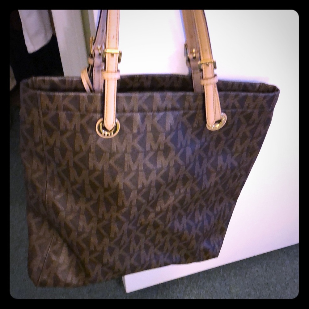 Authentic MK PURSE